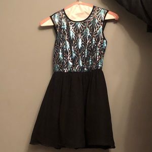 Short formal dress